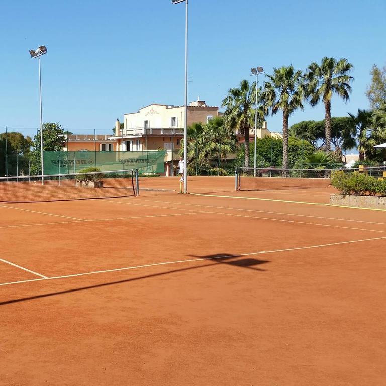 Hotel Parco Dei Principi Anzio Bagian luar foto